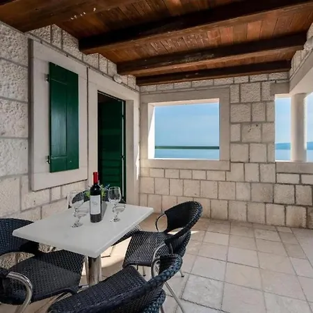 Appartement With Pool