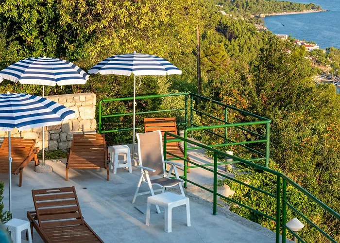 With Pool Apartamento
