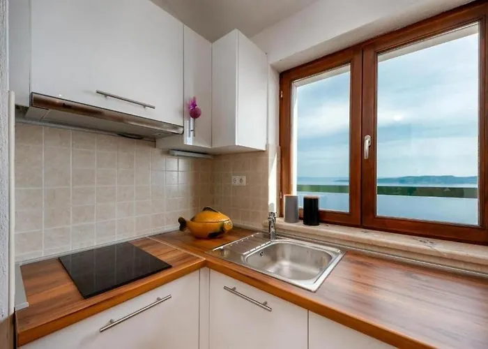 Apartamento With Pool Brela