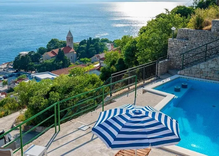 Apartamento With Pool