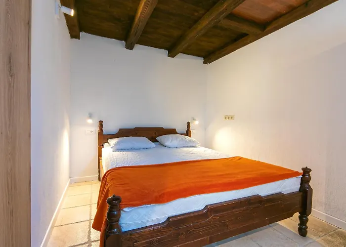Apartamento With Pool
