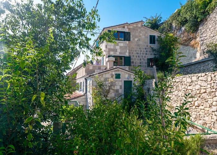 Apartamento With Pool Brela